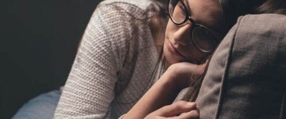 الوحدة: مميتة أكثر من السمنة؟