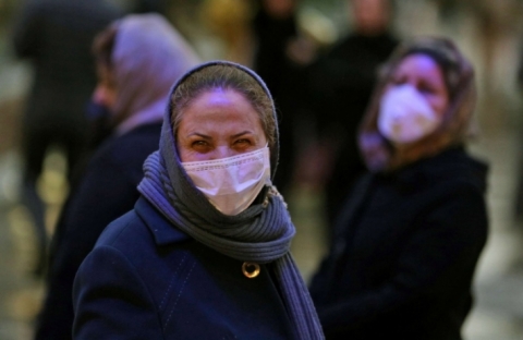 أزمة «كمامات» جنوبي العراق بعد تفشي «كورونا» في إيران