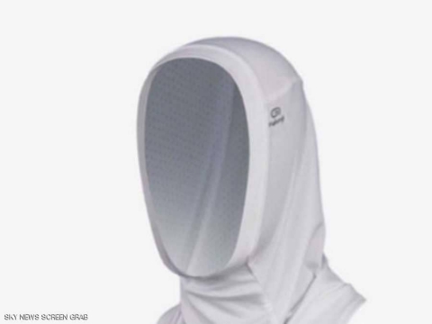 بعد موجة غضب.. سحب حجاب 