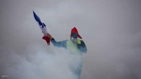 تراجع الاحتجاجات وبريق 