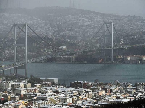 كارثة طبيعية تهدد إسطنبول.. وتحذير من سقوط 450 ألف قتيل