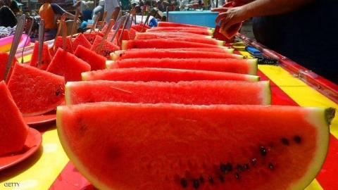 أطعمة قد تغنيك عن الماء 