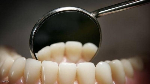 عادات خاطئة تدمر أسنانك