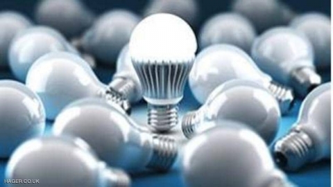 مصابيح الضوء الأزرق خطيرة للغاية.. تجنبها فورا