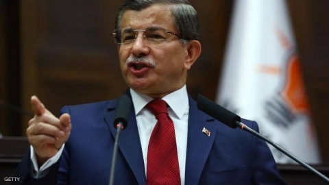 داود أوغلو ينتقد سياسات أردوغان مجددا: تركيا تفقد الأمل