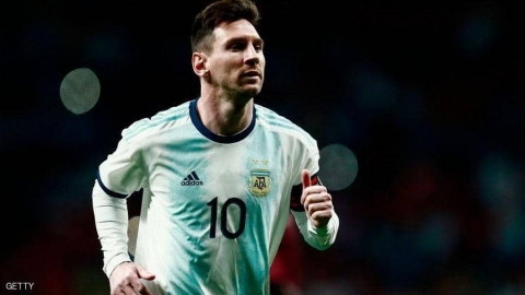 ميسي يتعرض لمحاولة اعتداء في جزيرة إسبانية