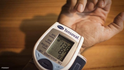 هل ضغط الدم وصل مرحلة الخطر؟.. علامات على الوجه لا تتجاهلها