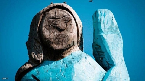 من نيفرتيتي إلى ميلانيا ترامب.. تماثيل ظلمت أصحابها