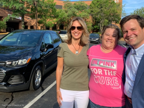 مليونير أميركي يتبرع بالآلاف عبر تويتر.. ومفاجأة من ترامب