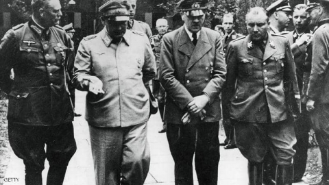 بسبب هتلر ومعاداة السامية.. بولندا ترد على بوتن