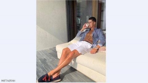 رونالدو الأغلى في التاريخ.. الصورة بـ875 ألف يورو