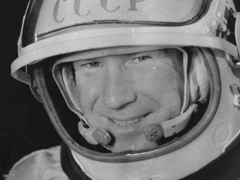 وفاة أول إنسان 