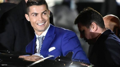 بـ38 مليون دولار.. رونالدو يكتسح ميسي في 