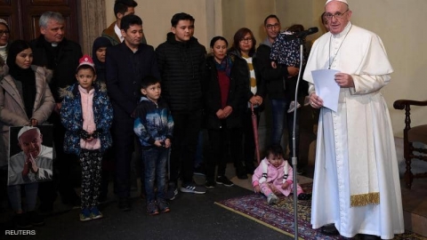 البابا يشجب 