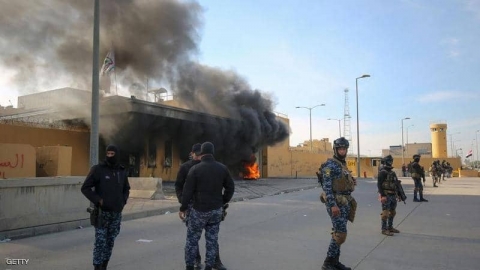  بدء انسحاب ميليشيات الحشد من أمام السفارة الأميركية