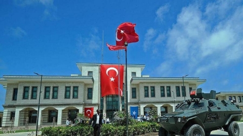 بحفنة مساعدات..وصلت تركيا الى ثروة صومال النفطية