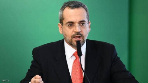 وزير برازيلي يتهم الصين:كورونا جزء من خطة للسيطرة على العالم