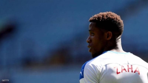 رسائل عنصرية لنجم بالدوري الإنجليزي.. والمتهم 