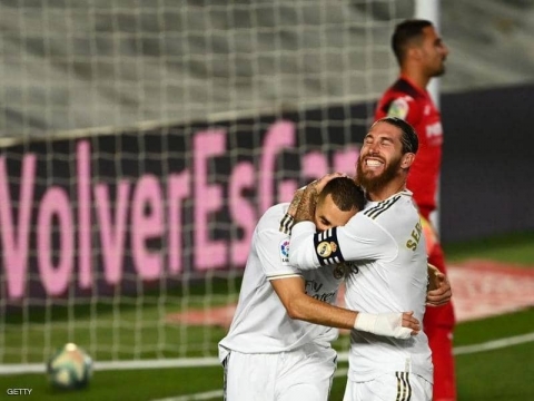 فعلها زيدان.. ريال مدريد يتوج بطلا للدوري الإسباني