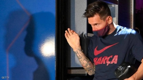 الكل للبيع باستثناء 7.. رئيس برشلونة يحدد أسماء 