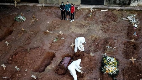 وفاة كل 16 ثانية.. ماذا يفعل كورونا 