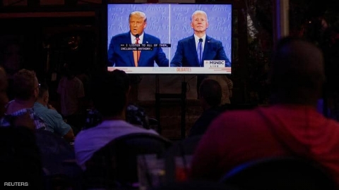 استطلاعات الرأي.. ترامب يتمسك بـ