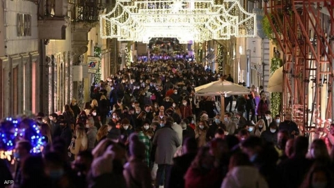 إيطاليا تعلن عن حجر في جميع أنحاء البلاد خلال فترة الأعياد