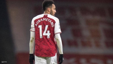 نجم أرسنال يكشف سبب الغياب