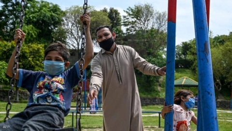  متى يعود العالم للحياة الطبيعية؟ خبراء يحددون 