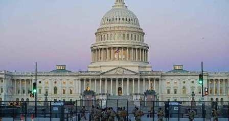 حادثة الكونغرس.. مقتل شرطي وسائق السيارة عند حاجز الكابيتول