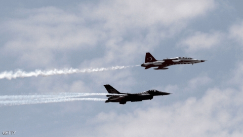 هل حاولت المقاتلات التركية إسقاط طائرة رئيس وزراء اليونان؟