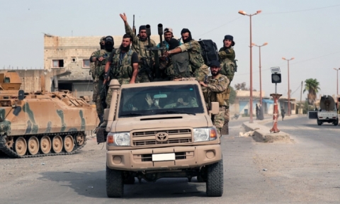 المليشيات الموالية لأنقرة تسطو على منازل وأملاك المهجرين الكورد في رأس العين