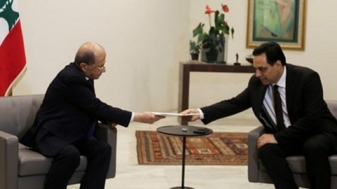 انفجار بيروت: الحكومة اللبنانية تستقيل وسط حالة من الغضب الشعبي بعد الحادث