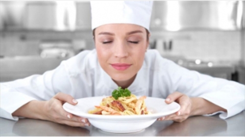 فقدان القدرة على شمّ هذه الروائح الأربع تشير الى الاصابة بكورونا!