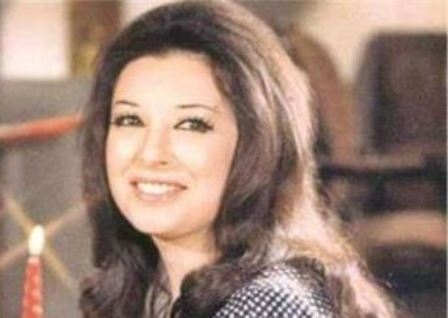 بعد غياب 18 عاما.. ظهور نجاة الصغيرة متخفية بعد اخلاء سكنها