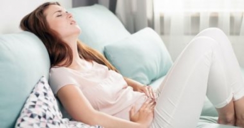 آلام البطن .. قد تؤشر لأمراض خطيرة في هذه الحالات!