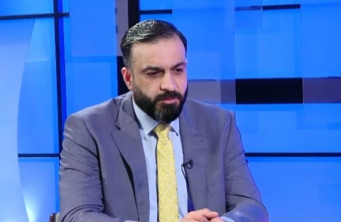 الكربولي: عبد المهدي يعمل على اقالة 10 وزراء ويستثني نفسه