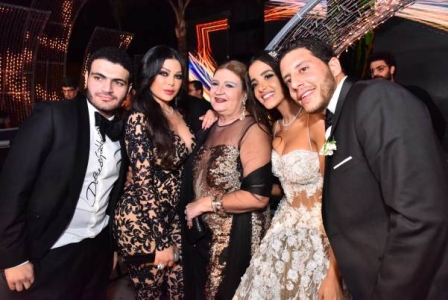 هيفاء وهبي تُحيي حفل زفاف حفيدة ميمي جمال