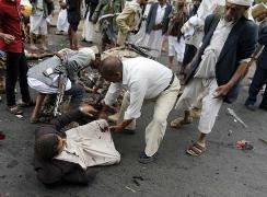شهود: مقتل 20 شخصا على الأقل في تفجير انتحاري بالعاصمة اليمنية 
