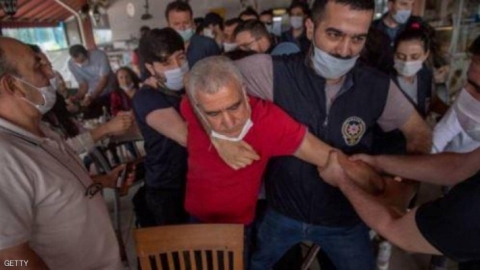 بينهم قادة محليون .. السلطات التركية تعتقل 19 عضواً في HDP