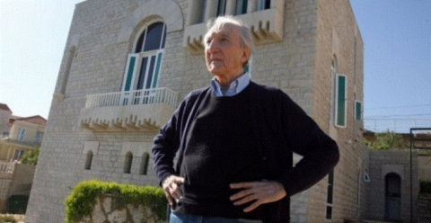 وفاة المعماري والتشكيلي العراقي رفعت الجادرجي