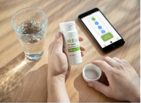 انتاج زجاجة ذكية تذكر المريض بدوائه!