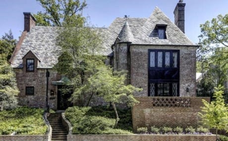 أوباما يشتري منزلاً في واشنطن بـ8.1 مليون دولار