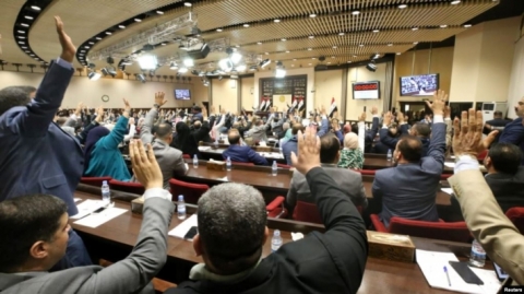 برلماني منتقداً قانون الانتخابات: سيقسم العراق .. والانتخابات المبكرة أكذوبة