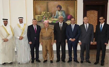 البارزاني يجتمع مع قناصل 7 دول عربية لبحث عملية الاستفتاء