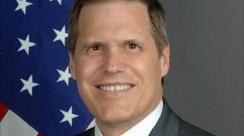 السفير الأميركي في العراق: قدمنا 400 ألف دولار كمساعدات للإزيديين