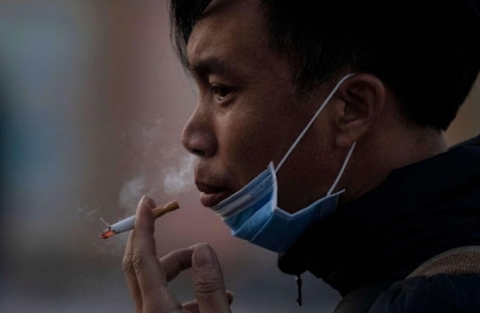 التدخين يزيد من المخاطر بالنسبة للمصابين بـ