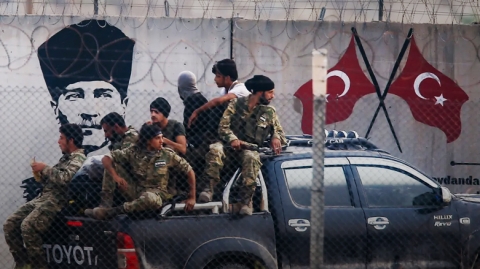 اندلاع اشتباكات بين القوات الكوردية والفصائل الموالية لتركيا في سوريا