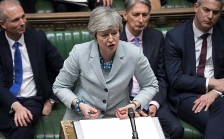  تيريزا ماي تتعهد بالاستقالة في سبيل إنقاذ اتفاق بريكست