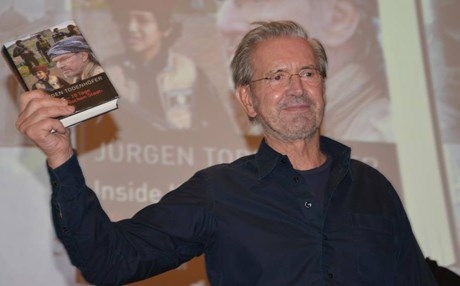 قصة عشرة أيام داخل 